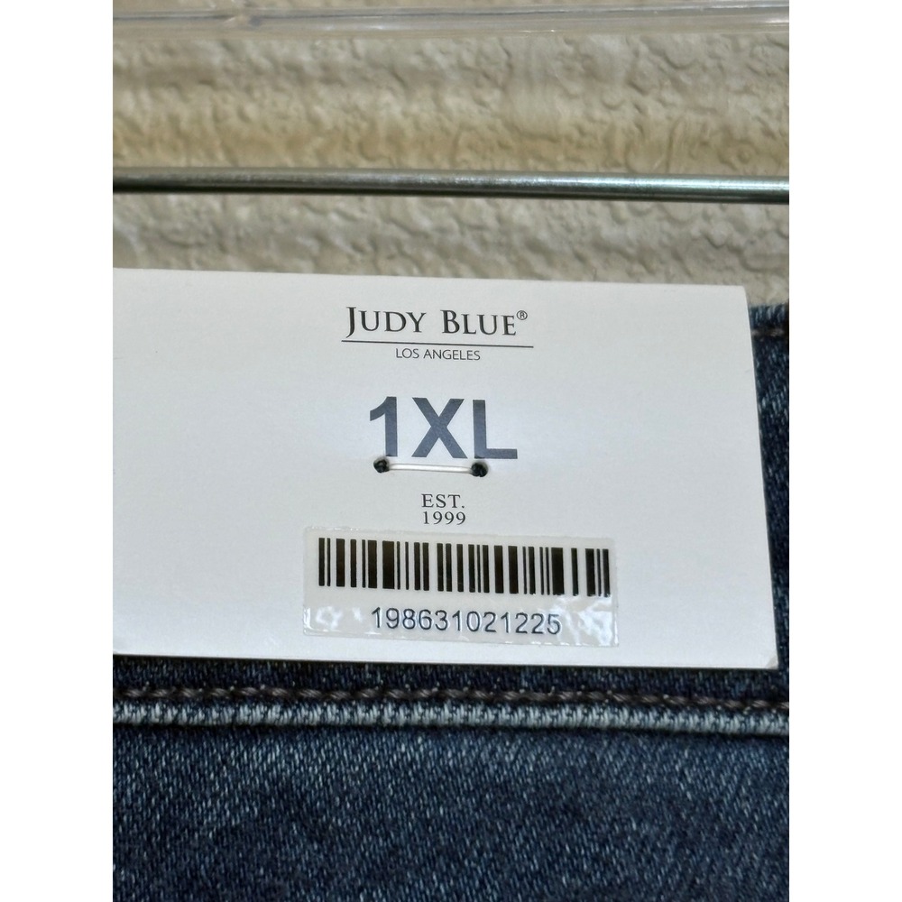 NWT Judy Blue Mid Rise Bermuda Shorts Plus Size 1XL Dark Wash Denim Summer - Picture 9 of 12